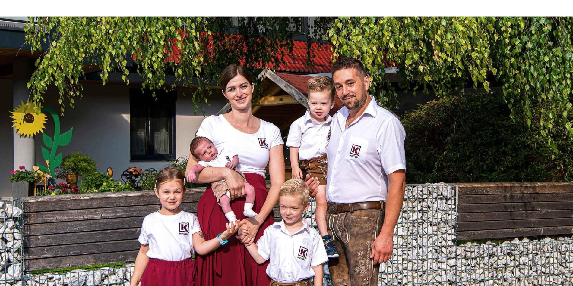 Familie Knoebl Weinhof und Buschenschank Dienersdorf
